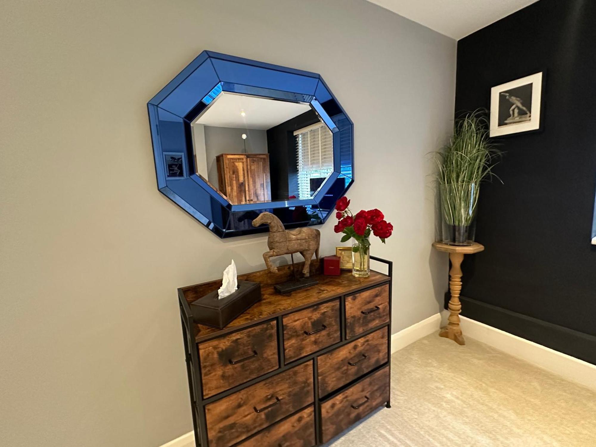 Tower Bridge, Boutique, Shad Thames Butlers Wharf Secure Parking , Balcony View Of Shard, Luxury With Van Parking Upto 4 Vans Ideal For Builders Shopfitters Secure Cctv Apartment London Exterior photo